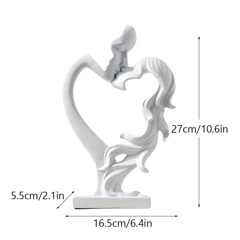 Escultura Nórdica em Resina de Casal se Beijando - Loja Sem Barreiras