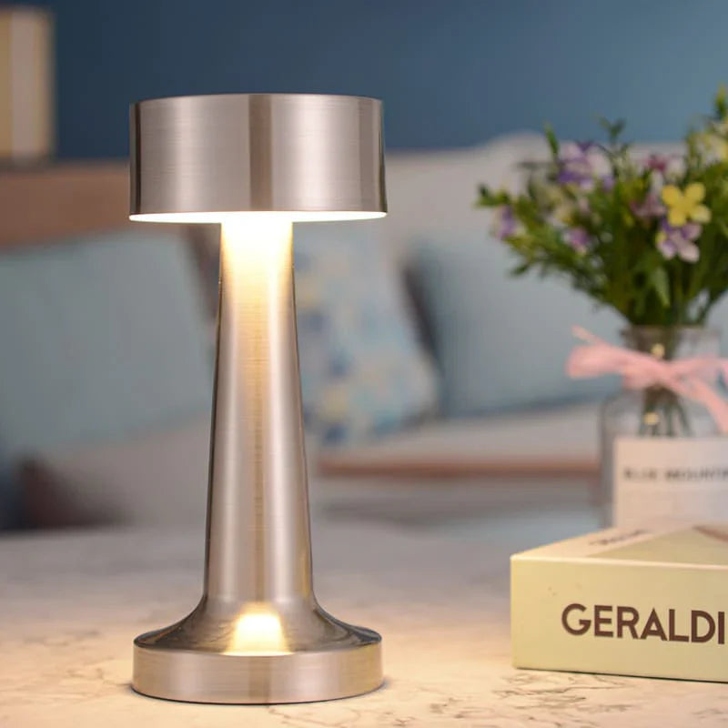 Luminária de Mesa LED Decoração Retrô Recarregável - Loja Sem Barreiras