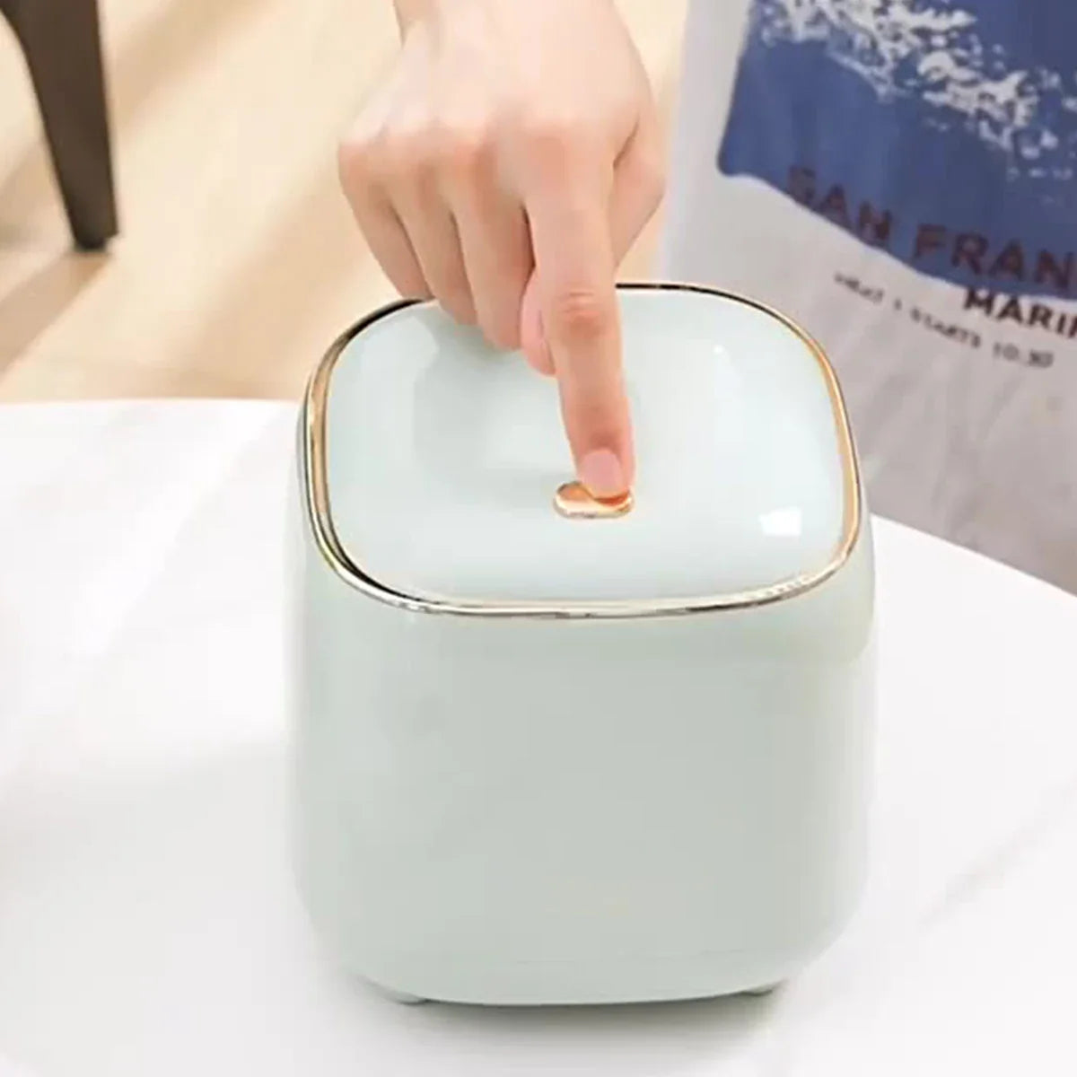 Luxury Decorative Desktop Trash Can